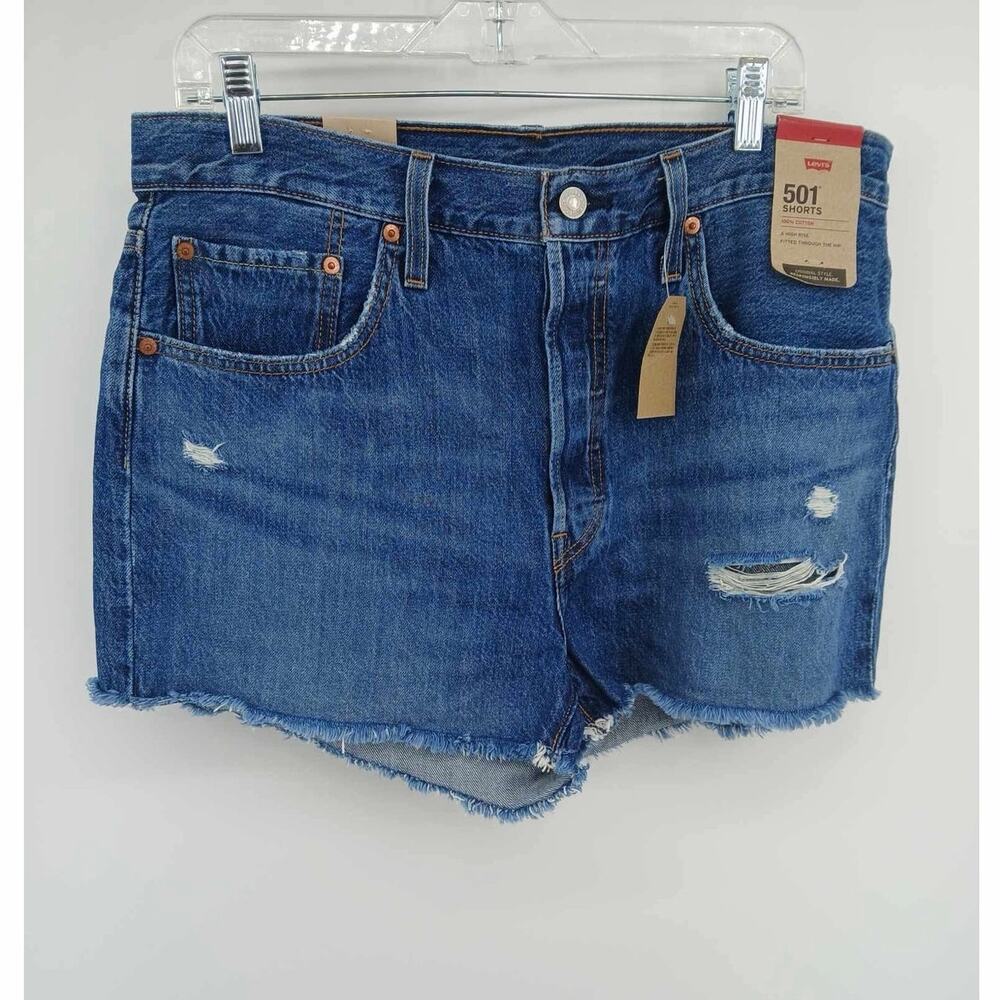 Levi’s highrise shorts (32 )